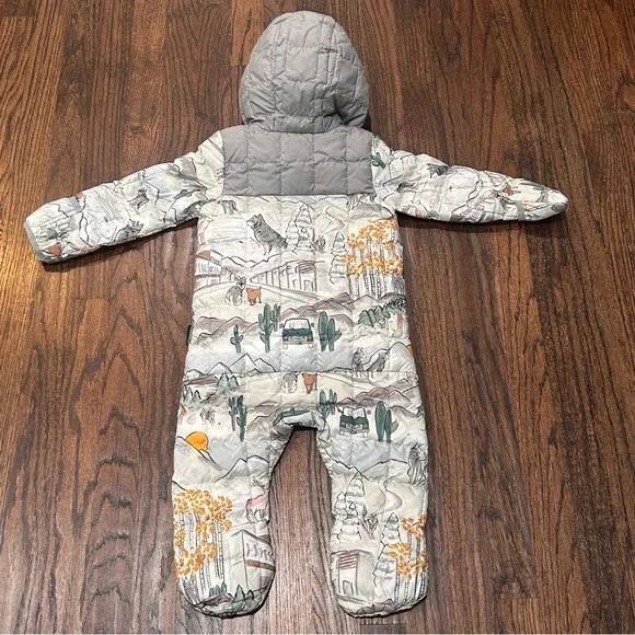 The North Face Thermoball™ One-Piece TNF White Like A Wolf Print 12-18 Months - Picture 9 of 12